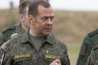 Медведев заявил о важной стадии завершения специальной военной операции в России